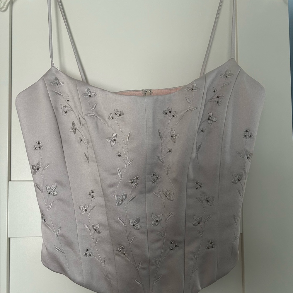 Laundry by Shelli Segal. Size 4. Taupe.